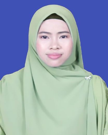 SOFWAHTUL HASANAH, S.Farm,S.Pd. (BENDAHARA YAYASAN USWATUN HASANAH)